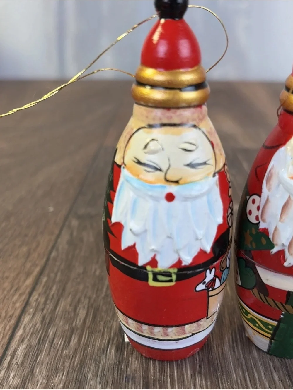 Set of 4 Vintage Wooden Painted Santa Surprise Nesting Doll Ornaments
